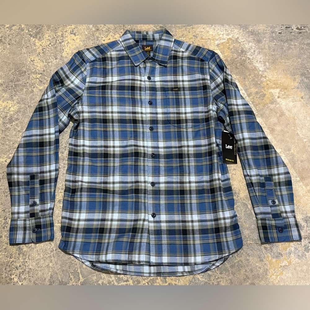 Lee Mens Small Regular Fit Extreme Motion Casual Midcentury Blue Plaid Shirt NWT